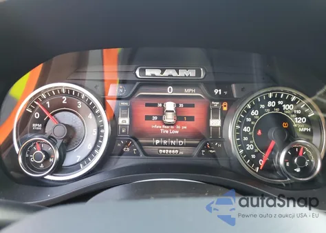 2022 Ram 1500 Big Horn/Lone Star z USA, uszkodzony, nr VIN 1C6RREBG4NN197132